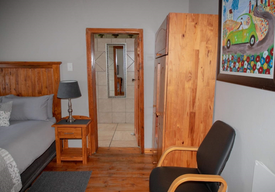 18 Bedroom Property for Sale in Heilbron Free State